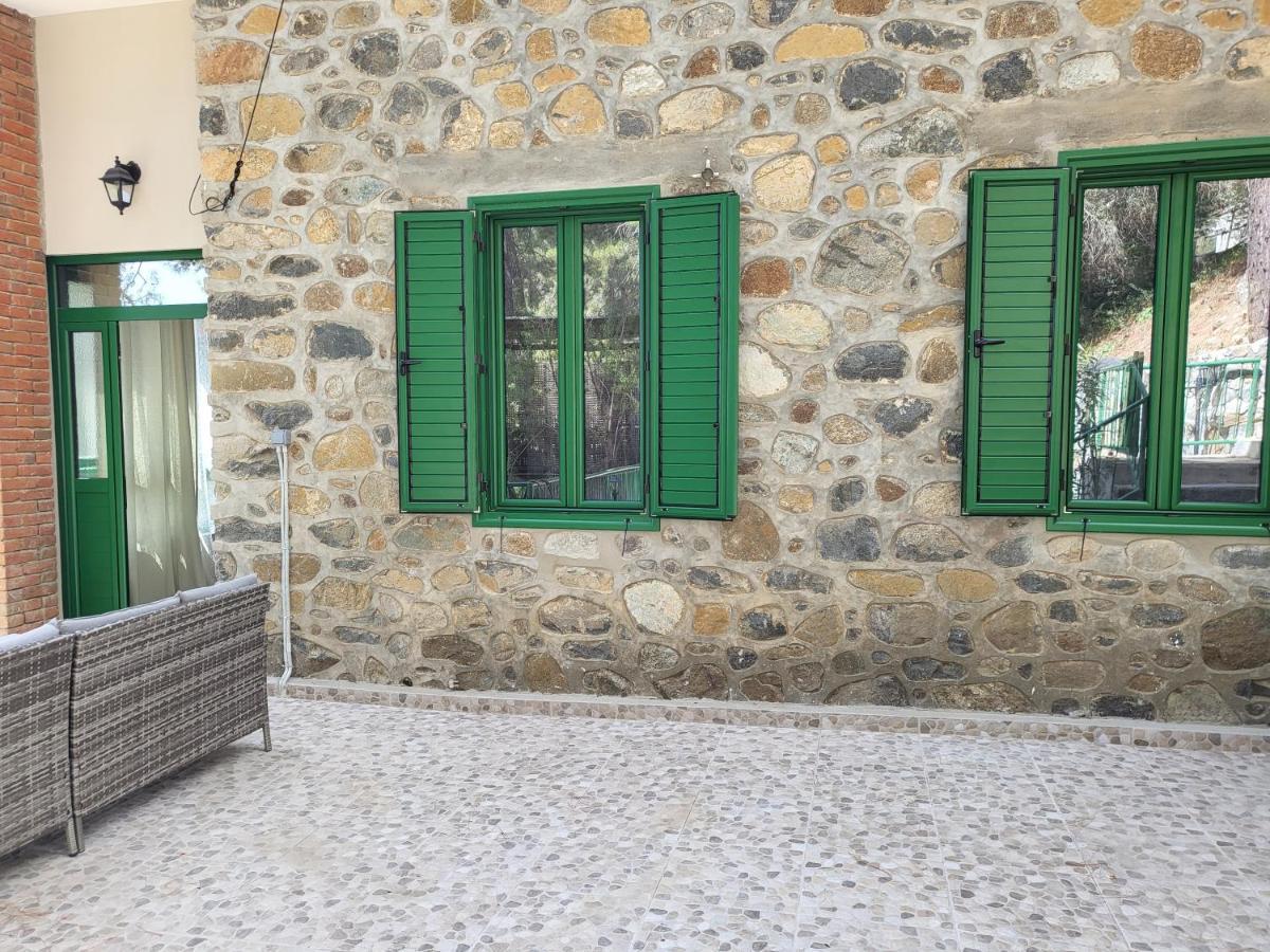 Theplatres.Nest Villa Exterior photo