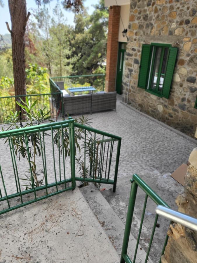 Theplatres.Nest Villa Exterior photo